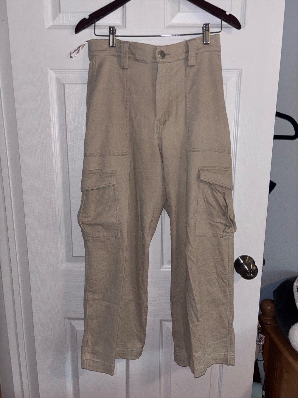 Cotton Candy Beige Wide Leg Cargo Pants – Women’s Medium